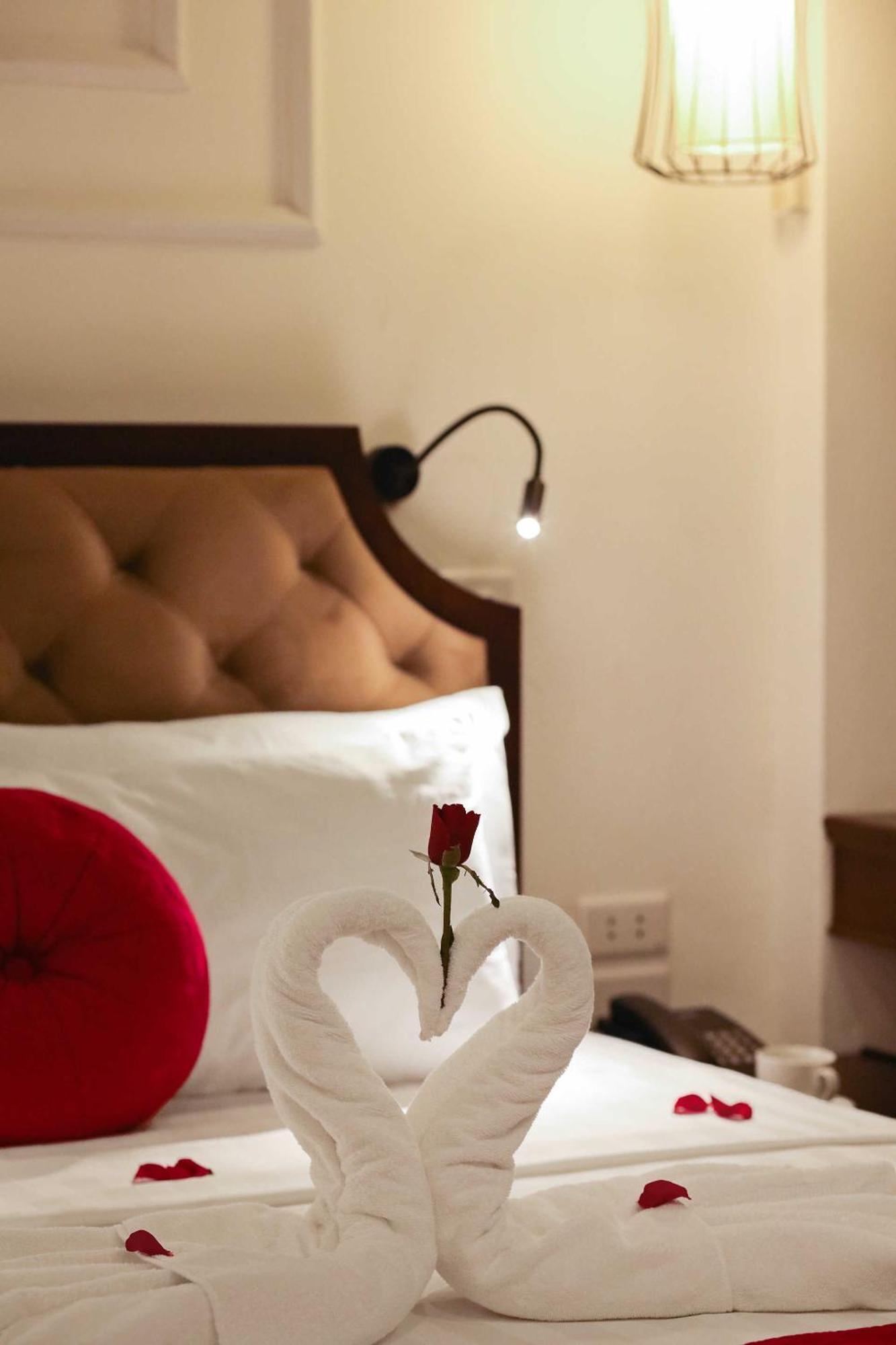 The Sinh Tourist Hotel & Travel Hanoi Zewnętrze zdjęcie